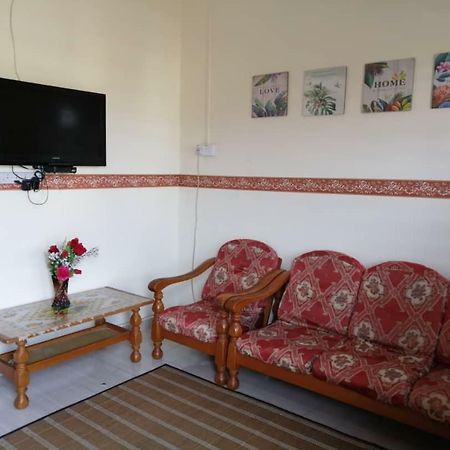 Homestay Ibu Pekan Luaran gambar