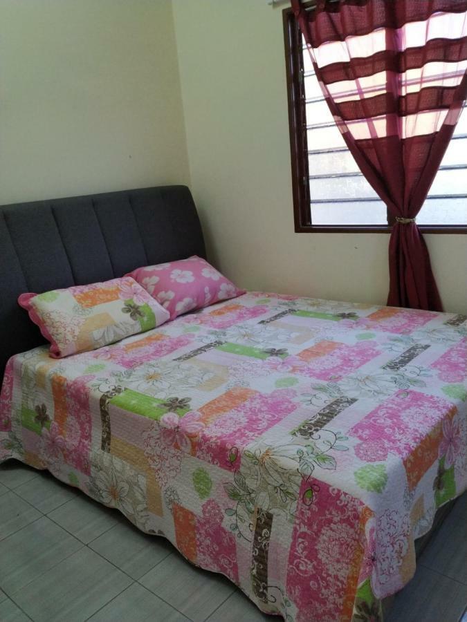 Homestay Ibu Pekan Luaran gambar